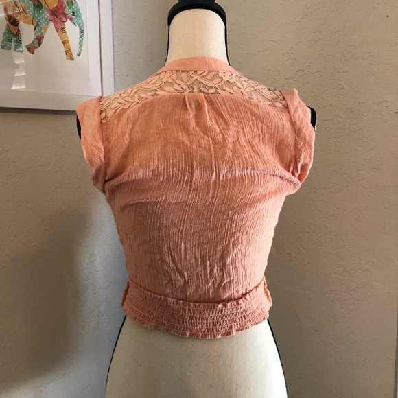 PEACH 🍑 Crop Top - Picture 4 of 5